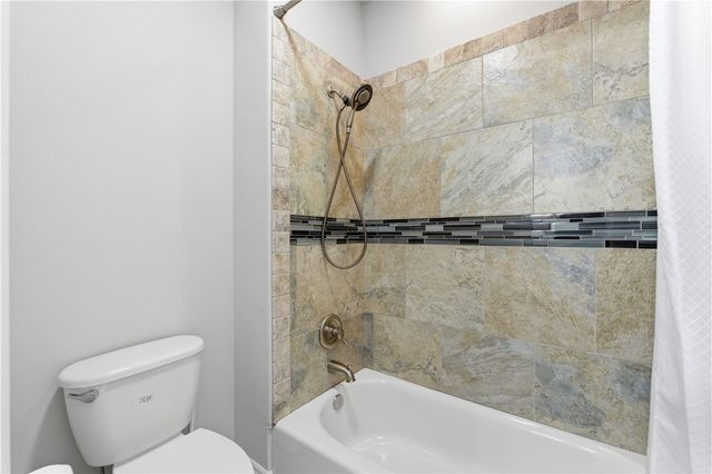 571 S Rainbow Road, Cave Springs, AR 72718