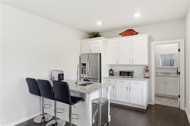 571 S Rainbow Road, Cave Springs, AR 72718