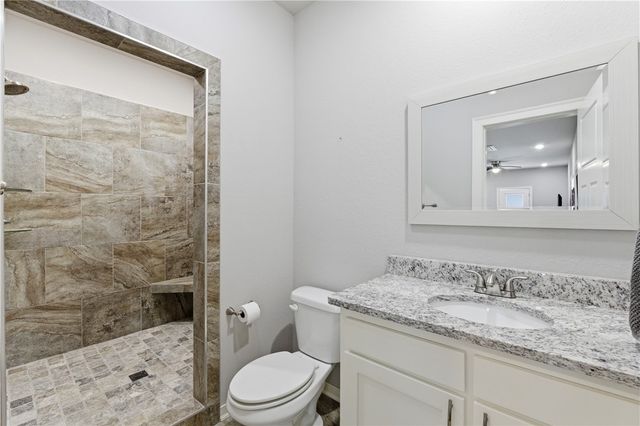 571 S Rainbow Road, Cave Springs, AR 72718