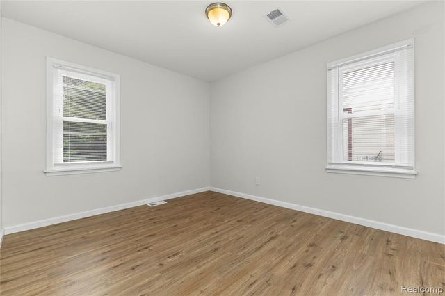 7426 Floral Street, Westland, MI 48185