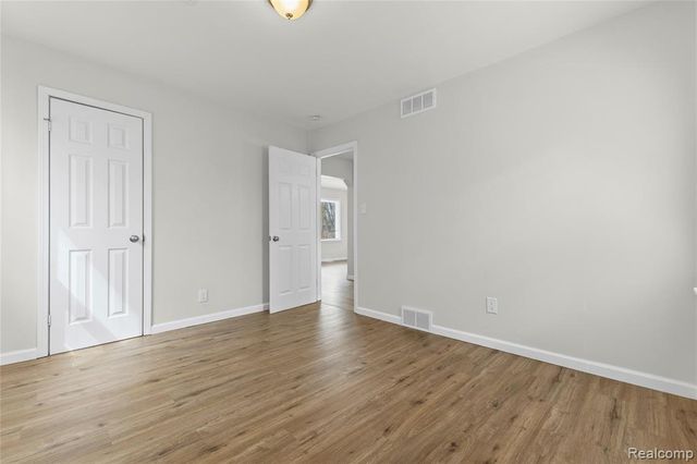 7426 Floral Street, Westland, MI 48185