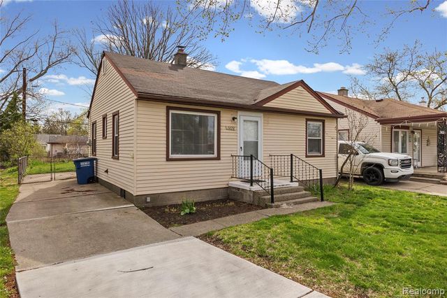 7426 Floral Street, Westland, MI 48185