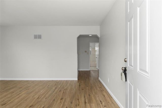 7426 Floral Street, Westland, MI 48185