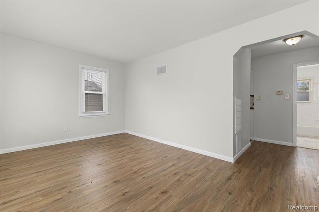 7426 Floral Street, Westland, MI 48185