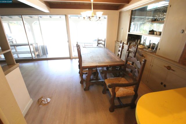 100 Normandy Ln, Walnut Creek, CA 94598