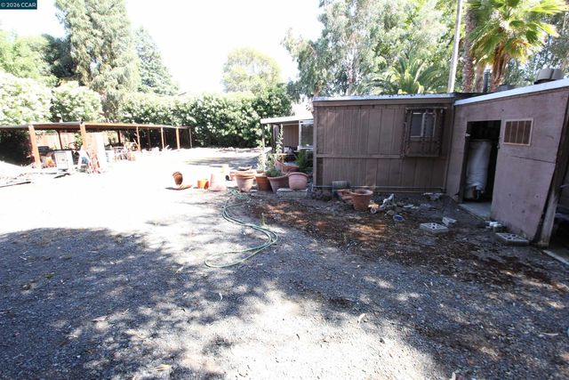 100 Normandy Ln, Walnut Creek, CA 94598