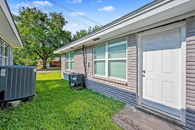 716 Hargest Street A, Prairie View, TX 77446
