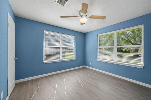 716 Hargest Street A, Prairie View, TX 77446