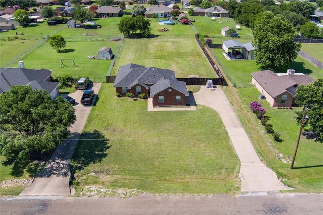 309 Anita Lane, Waxahachie, TX 75165