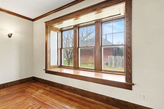 225 Sutherland Avenue, Watervliet, MI 49098