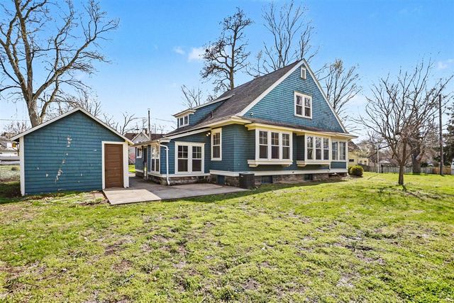 225 Sutherland Avenue, Watervliet, MI 49098