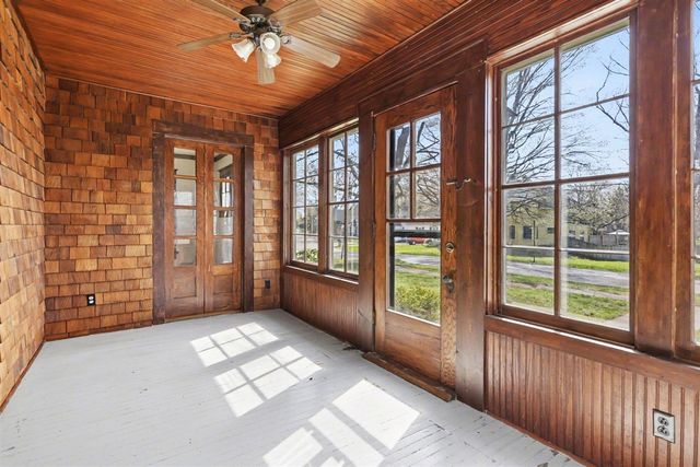 225 Sutherland Avenue, Watervliet, MI 49098