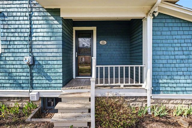225 Sutherland Avenue, Watervliet, MI 49098