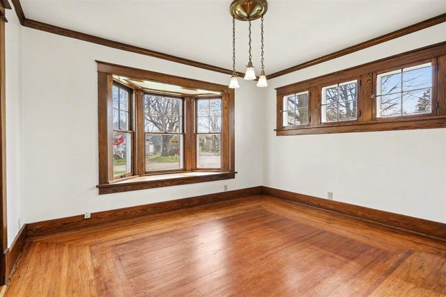 225 Sutherland Avenue, Watervliet, MI 49098