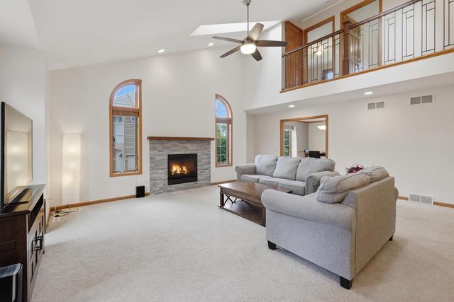 8813 Nelson Crossing, Verona, WI 53593