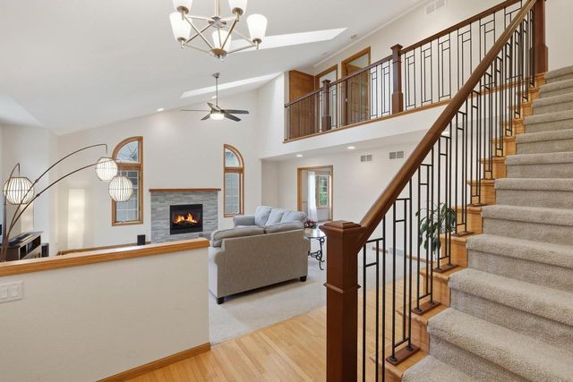8813 Nelson Crossing, Verona, WI 53593