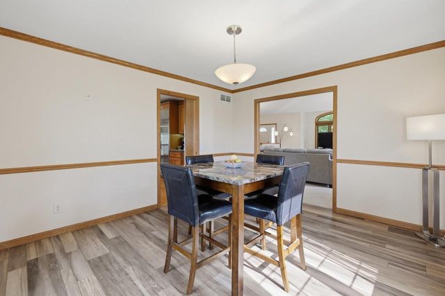 8813 Nelson Crossing, Verona, WI 53593