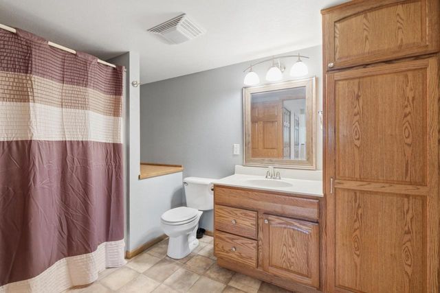 8813 Nelson Crossing, Verona, WI 53593