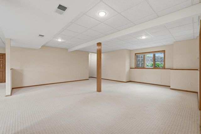 8813 Nelson Crossing, Verona, WI 53593