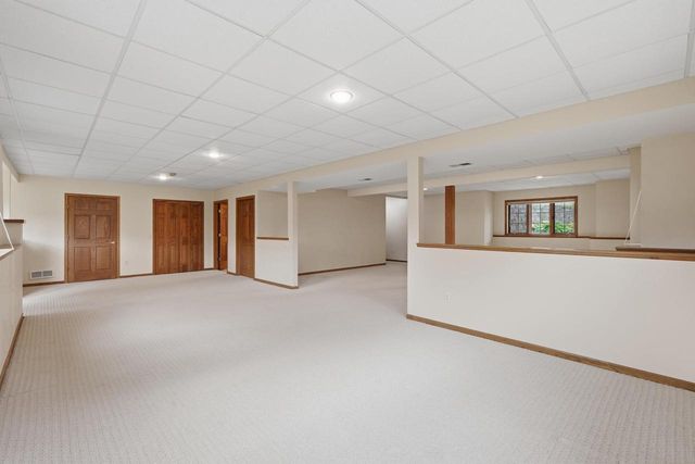 8813 Nelson Crossing, Verona, WI 53593