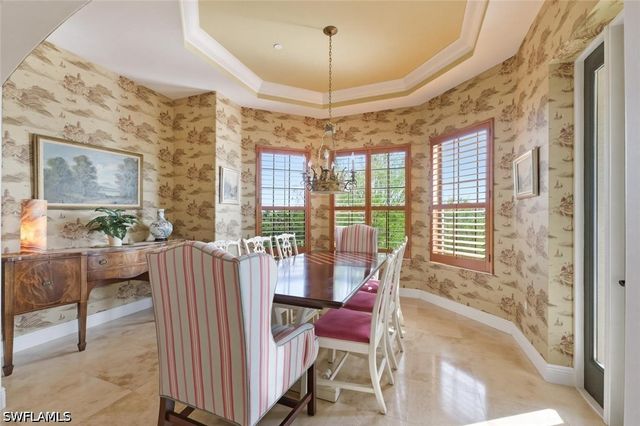 2538 Marquesa Royale LN PH 5-301, Naples, FL 34109