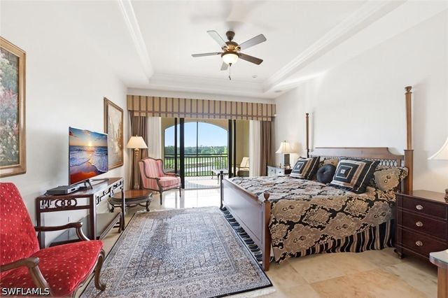 2538 Marquesa Royale LN PH 5-301, Naples, FL 34109