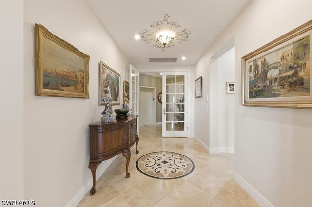 2538 Marquesa Royale LN PH 5-301, Naples, FL 34109