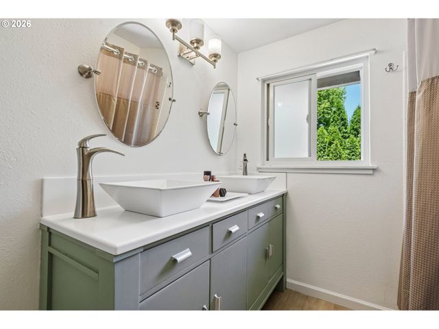 3002 Ne 44TH St, Vancouver, WA 98663