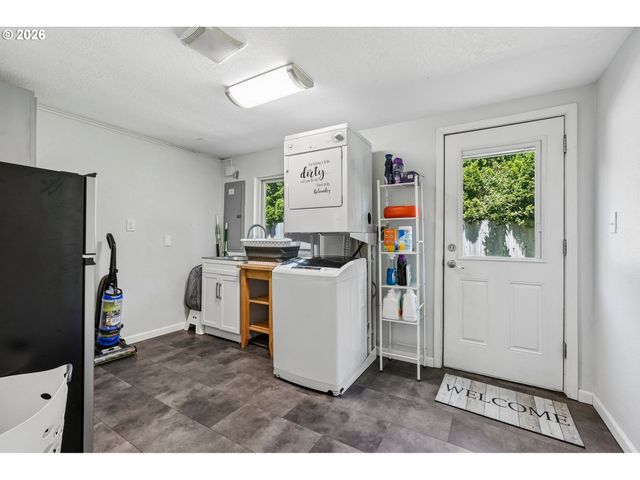3002 Ne 44TH St, Vancouver, WA 98663