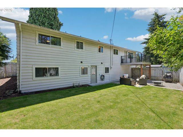 3002 Ne 44TH St, Vancouver, WA 98663