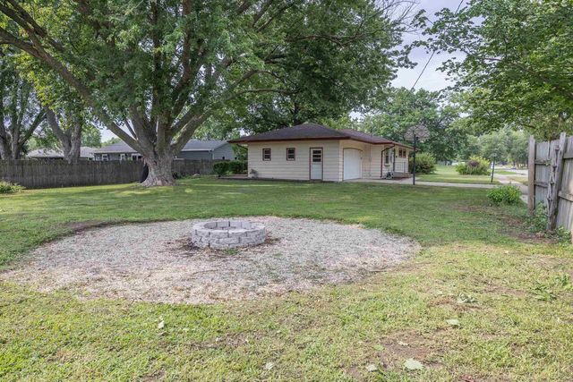 1634 S Arch Street, Janesville, WI 53546