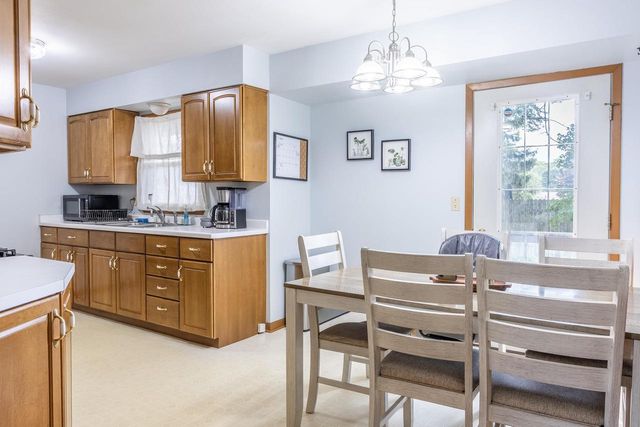 1634 S Arch Street, Janesville, WI 53546