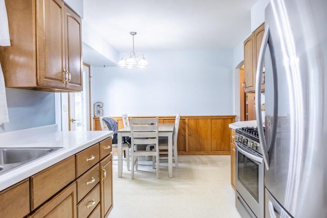 1634 S Arch Street, Janesville, WI 53546
