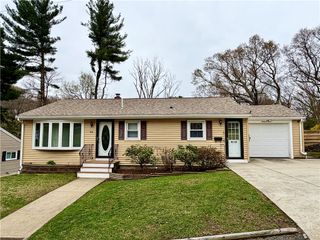 66 Westwood Road, North Smithfield, RI 02896