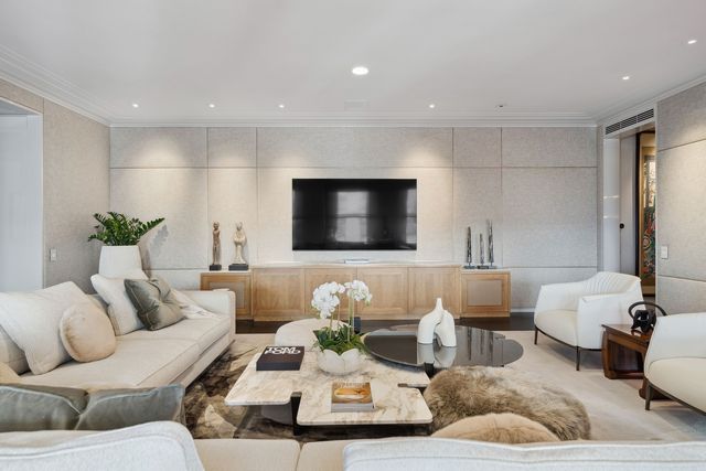 1540 N Lake Shore Drive 8N, Chicago, IL 60610