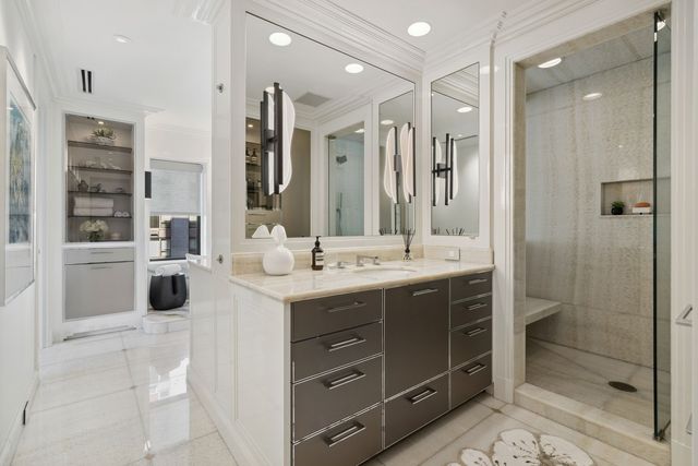 1540 N Lake Shore Drive 8N, Chicago, IL 60610