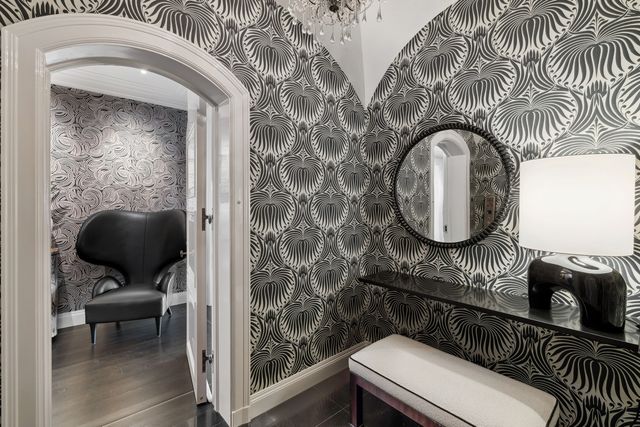 1540 N Lake Shore Drive 8N, Chicago, IL 60610