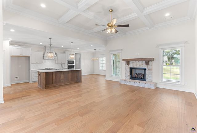 100 Pridgen Pass, Perry, GA 31069