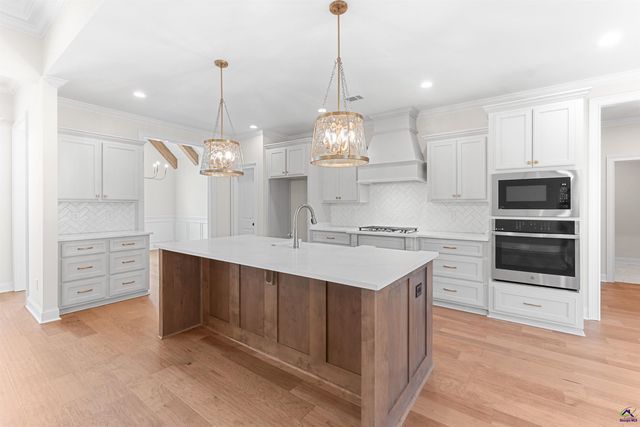 100 Pridgen Pass, Perry, GA 31069