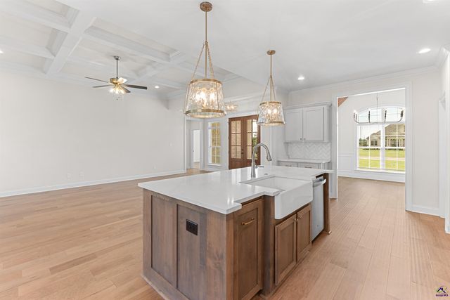 100 Pridgen Pass, Perry, GA 31069