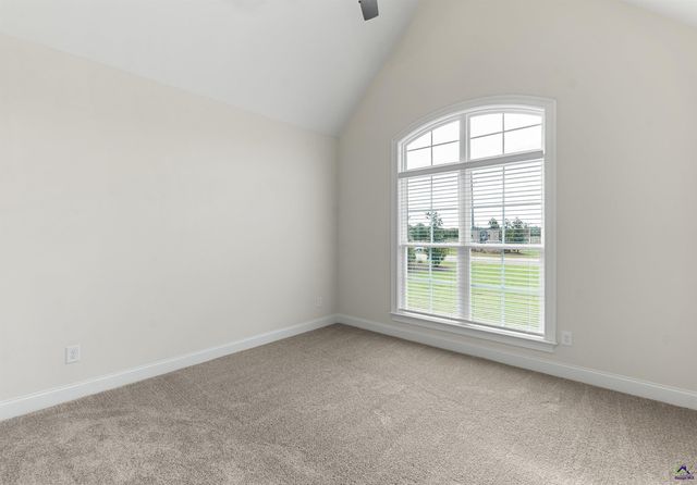 100 Pridgen Pass, Perry, GA 31069