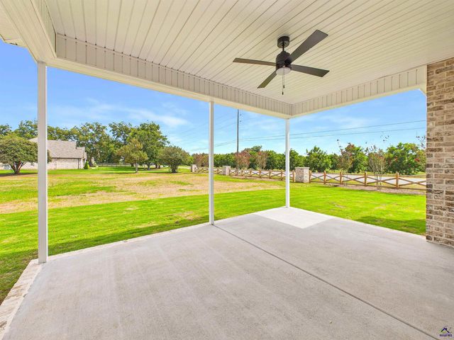 100 Pridgen Pass, Perry, GA 31069
