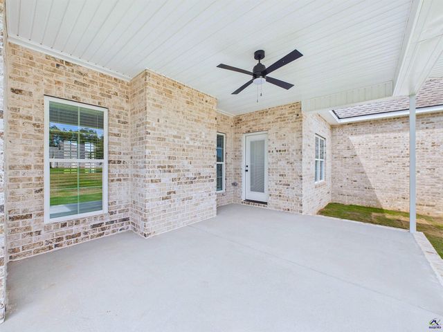 100 Pridgen Pass, Perry, GA 31069