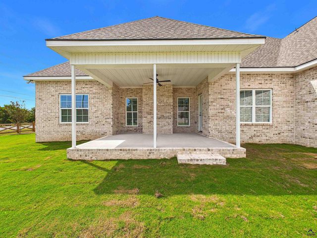 100 Pridgen Pass, Perry, GA 31069