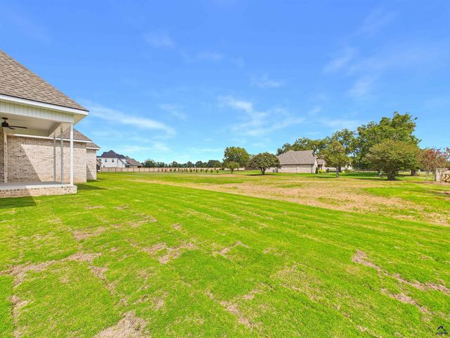 100 Pridgen Pass, Perry, GA 31069