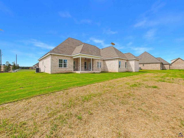 100 Pridgen Pass, Perry, GA 31069
