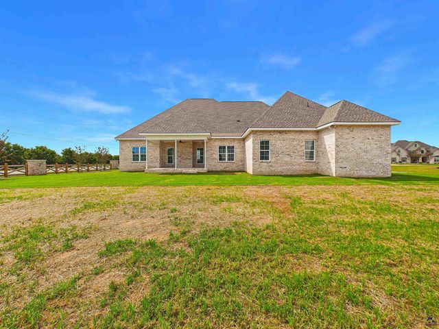 100 Pridgen Pass, Perry, GA 31069