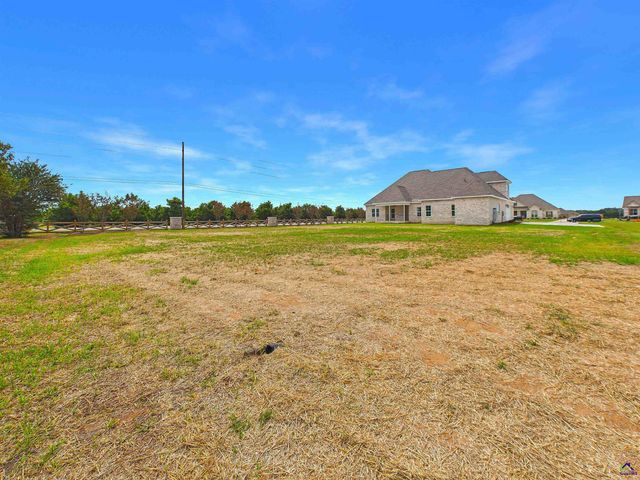 100 Pridgen Pass, Perry, GA 31069