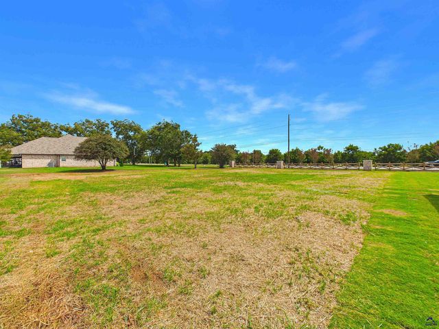 100 Pridgen Pass, Perry, GA 31069