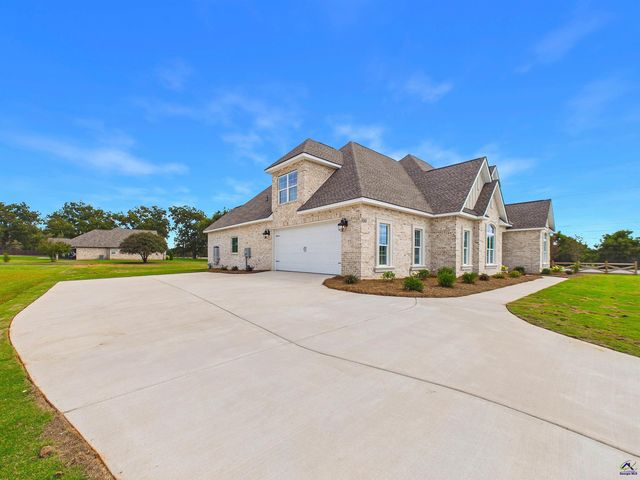 100 Pridgen Pass, Perry, GA 31069